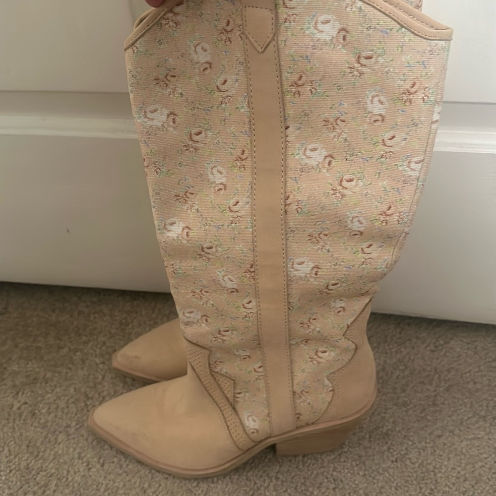 Dolce Vita low heeled boots